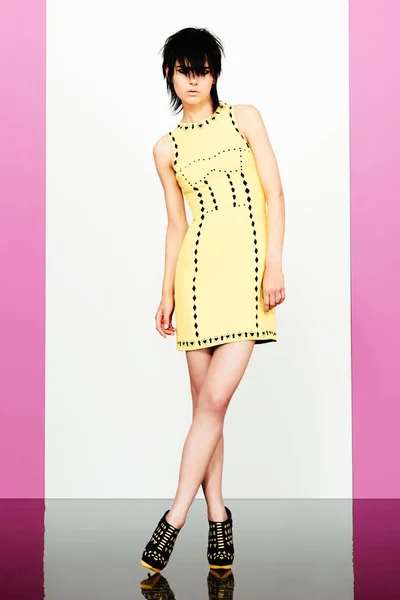 Look 10
